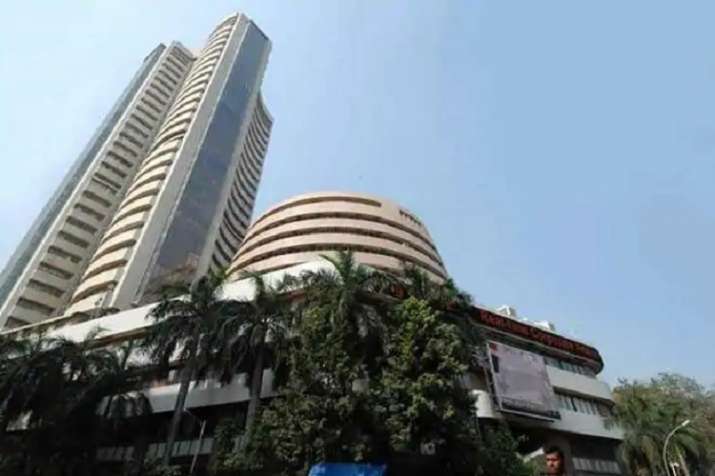 Share Market Sensex falls over 200 points; Nifty Slides Below 11000 Share Market Sensex falls over 200 points; Nifty Slides Below 11000- India TV Paisa