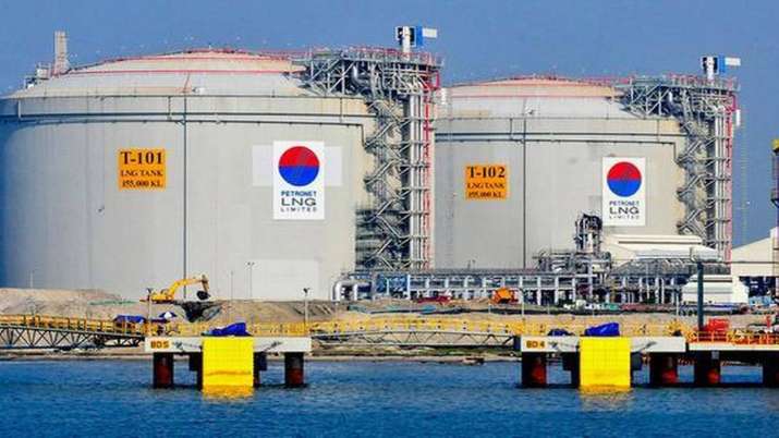 H-Energy, Petronet sign deals to buy Russian LNG H-Energy, Petronet sign deals to buy Russian LNG- India TV Paisa