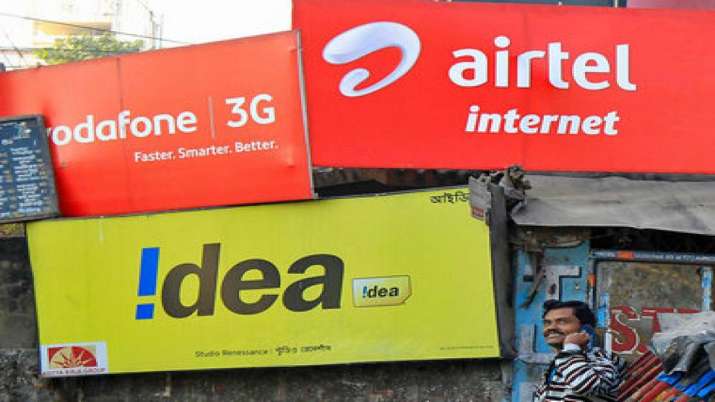 Airtel, Vodafone-Idea, others face Rs 1.4 lakh cr payout after SC order Airtel, Vodafone-Idea, others face Rs 1.4 lakh cr payout after SC order- India TV Paisa