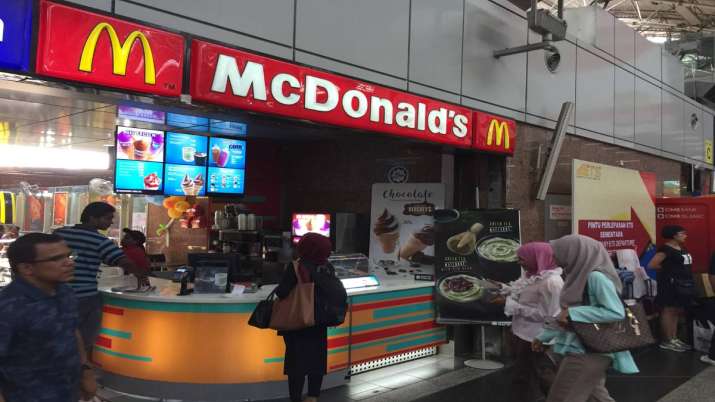 FSSAI slaps notice on McDonald's for disparaging advt FSSAI slaps notice on McDonald's for disparaging advt- India TV Paisa