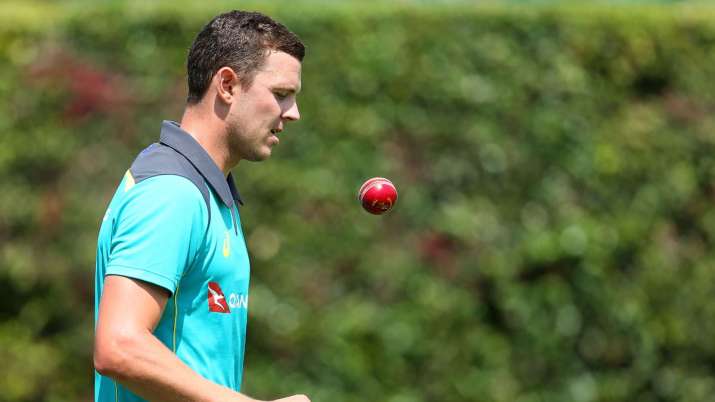 Josh Hazlewood, cricket ball, saliva, saliva ban, ICC, ICC cricket committee Josh Hazlewood, cricket ball, saliva, saliva ban, ICC, ICC cricket committee- India TV Hindi