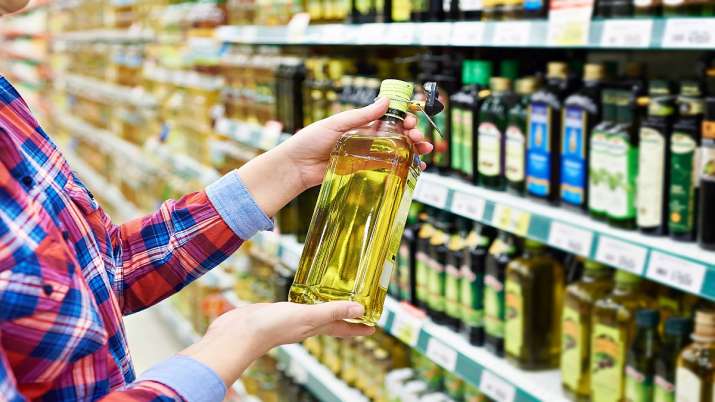 Edible oil, edible oil price, edible oils in India, inflation, edible oil inflation, national edible Edible oil, edible oil price, edible oils in India, inflation, edible oil inflation, national edible- India TV Paisa