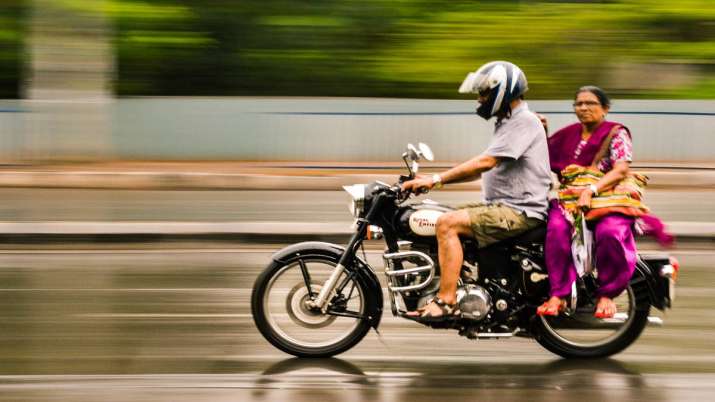 NHAI launches drive to remove speed breakers from national highways NHAI launches drive to remove speed breakers from national highways- India TV Paisa
