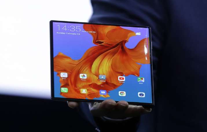 Huawei Mate X foldable 5G smartphone, Huawei Mate X, foldable 5G smartphone Huawei Mate X foldable 5G smartphone, Huawei Mate X, foldable 5G smartphone- India TV Paisa