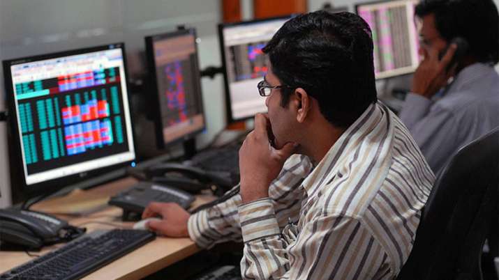 Sensex rallies 320 pts; Ultratech jumps 5 pc Sensex rallies 320 pts; Ultratech jumps 5 pc- India TV Paisa
