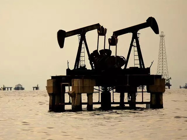 Corona virus, crude oil business, crude oil Corona virus, crude oil business, crude oil- India TV Paisa