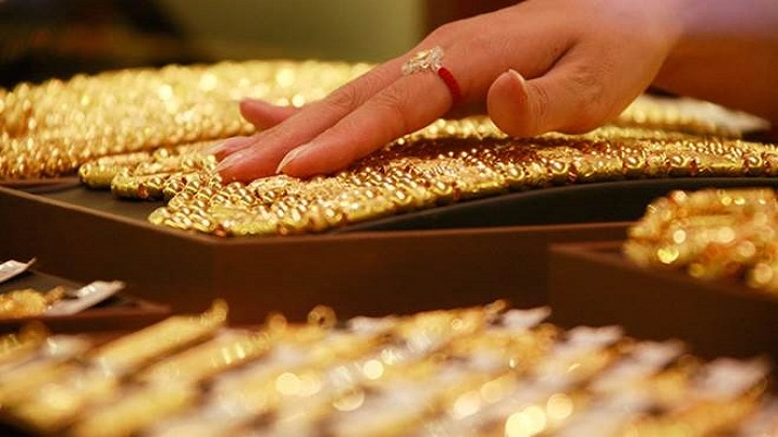 gold at record high gold at record high- India TV Paisa