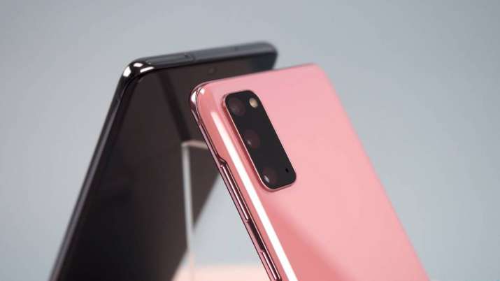 Samsung launches Galaxy S20 flagship smartphones Samsung launches Galaxy S20 flagship smartphones- India TV Paisa