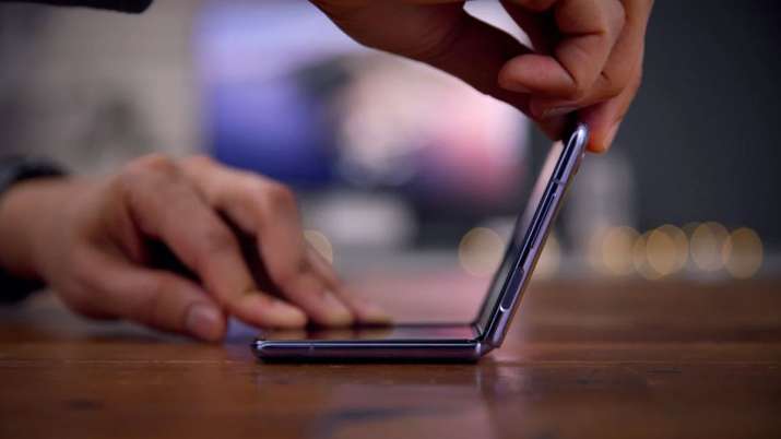 Samsung expands premium phone lineup in India with Galaxy Z Flip at Rs 1.10 lakh Samsung expands premium phone lineup in India with Galaxy Z Flip at Rs 1.10 lakh- India TV Paisa
