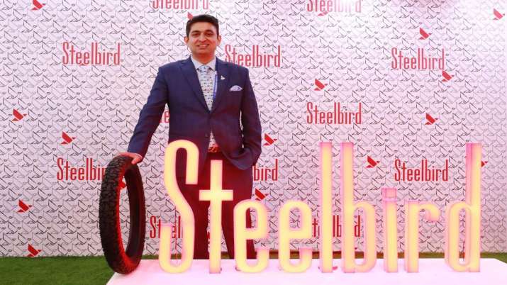 Steelbird Tyres Launches FLIGHTER Shock absorbing two-wheeler tyre Steelbird Tyres Launches FLIGHTER Shock absorbing two-wheeler tyre- India TV Paisa