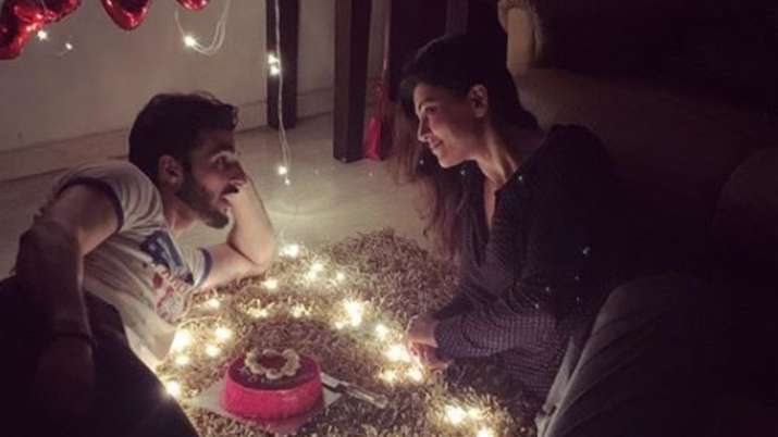 sushmita sen valentine day celebration sushmita sen valentine day celebration- India TV Hindi