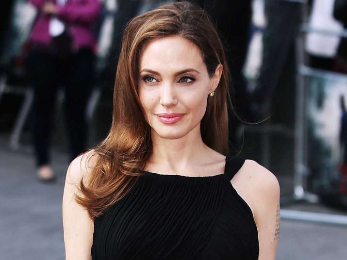 angelna jolie to donate amid corona virus angelna jolie to donate amid corona virus- India TV