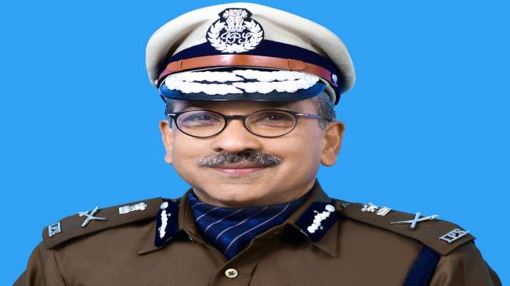 सीआरपीएफ के डायरेक्टर जनरल डॉ. एपी माहेश्वरी सीआरपीएफ के डायरेक्टर जनरल डॉ. एपी माहेश्वरी- India TV
