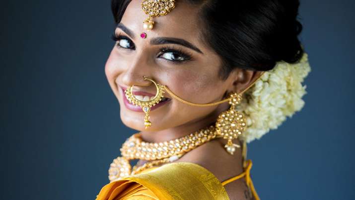 Gold rises marginally by Rs 6, silver falls Rs 58 Gold rises marginally by Rs 6, silver falls Rs 58- India TV Paisa