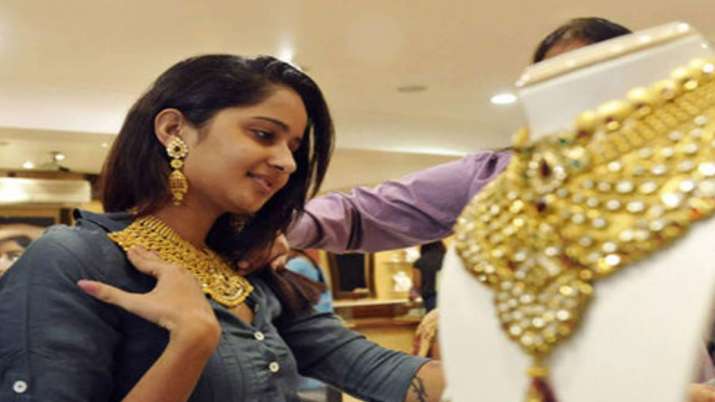 Gold prices zoom Rs 1,155, silver jumps Rs 1,198 Gold prices zoom Rs 1,155, silver jumps Rs 1,198- India TV Paisa