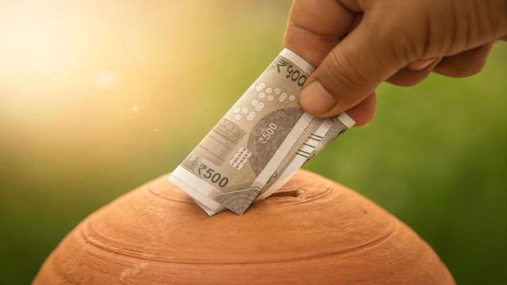 Govt may cut rate on small savings schemes in next quarter Govt may cut rate on small savings schemes in next quarter- India TV Paisa