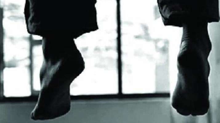 Coronavirus Man commits suicide Coronavirus, Coronavirus Suicide Karnataka Coronavirus Man commits suicide Coronavirus, Coronavirus Suicide Karnataka- India TV