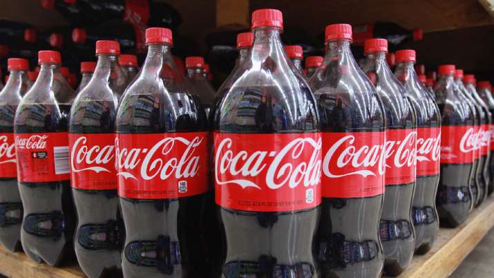 Coca-Cola donate 100 crore rupees to help COVID-19 frontliners Coca-Cola donate 100 crore rupees to help COVID-19 frontliners- India TV Paisa