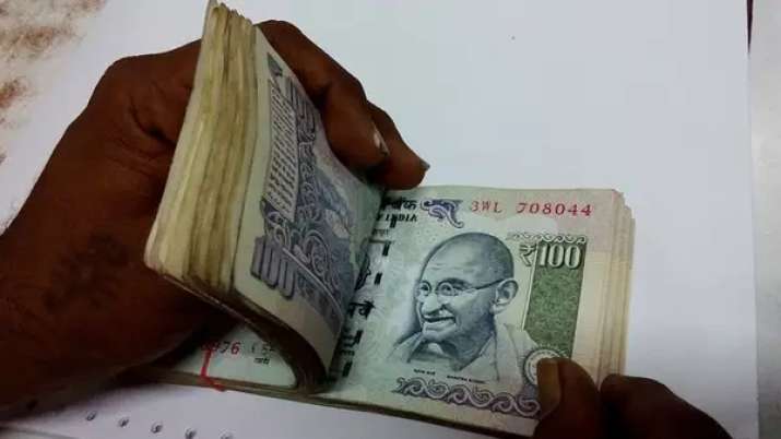 Industries of Noida and Greater Noida assured to clear all pending salaries of March immediately Industries of Noida and Greater Noida assured to clear all pending salaries of March immediately- India TV Paisa