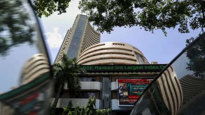 Airline, oil marketing stocks fall as crude prices surge Airline, oil marketing stocks fall as crude prices surge- India TV Paisa