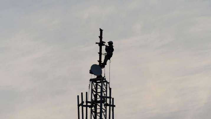 Spectrum auction likely to be held before October without 5G radiowaves Spectrum auction likely to be held before October without 5G radiowaves- India TV Paisa