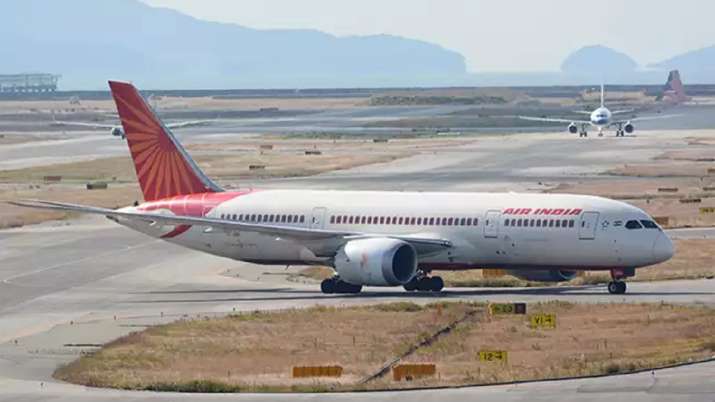 Air India SpiceJet starts domestic flight ticket bookings Air India SpiceJet starts domestic flight ticket bookings - India TV Paisa