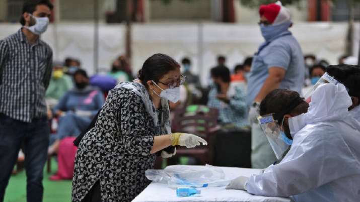 Coronavirus: एक दिन में 6,000 से ज्यादा मामले, सरकार ने कहा लॉकडाउन ने लाखों लोगों को संक्रमण से बचा Coronavirus: एक दिन में 6,000 से ज्यादा मामले, सरकार ने कहा लॉकडाउन ने लाखों लोगों को संक्रमण से बचा- India TV Hindi