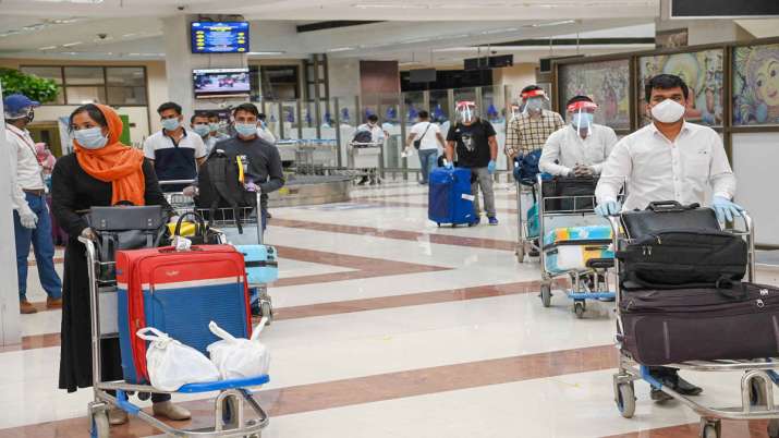 airports handled 325 departures and 283 arrivals with 41,673 passengers on 26 May airports handled 325 departures and 283 arrivals with 41,673 passengers on 26 May - India TV Paisa