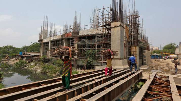 GDP growth in 2019-20 slows to 11-year low of 4.2 pc GDP growth in 2019-20 slows to 11-year low of 4.2 pc- India TV Paisa