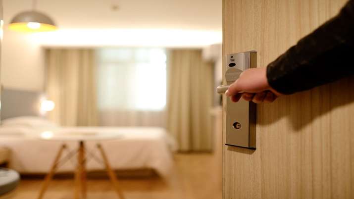 COVID-19 hits hotel industry; revenue per room drops 13-29 pc in Jan-Mar COVID-19 hits hotel industry; revenue per room drops 13-29 pc in Jan-Mar - India TV Paisa