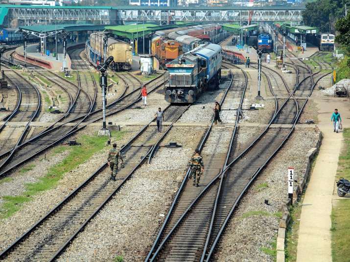 IRCTC train booking for 200 passenger trains IRCTC train booking for 200 passenger trains- India TV Paisa