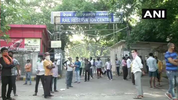 Indian Railway, ticket booking, cancellation, IRCTC, post offices Indian Railway, ticket booking, cancellation, IRCTC, post offices- India TV Paisa
