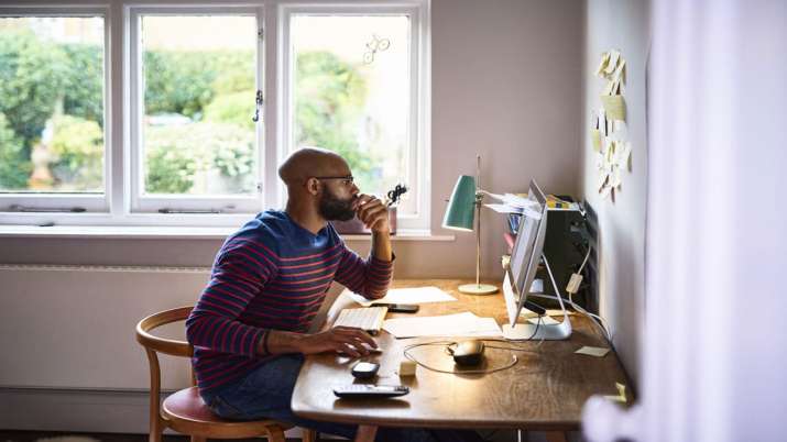 COVID-19: Axis Securities rolls out 2/3/5-days work-from-home model COVID-19: Axis Securities rolls out 2/3/5-days work-from-home model- India TV Paisa