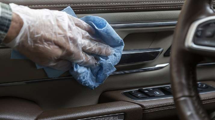 keep these essential items in the car due to... keep these essential items in the car due to...- India TV Paisa