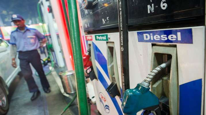 As demand for fuel picks up oil marketing cos hike prices for the second day by 60 paise As demand for fuel picks up oil marketing cos hike prices for the second day by 60 paise - India TV Paisa
