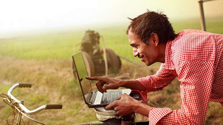Yogi government to make career counseling of migrant workers for employment help desk in all distric Yogi government to make career counseling of migrant workers for employment help desk in all distric- India TV Paisa
