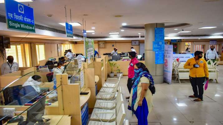 Likely job cuts, salary reductions to have relatively low impact on SBI Likely job cuts, salary reductions to have relatively low impact on SBI- India TV Paisa