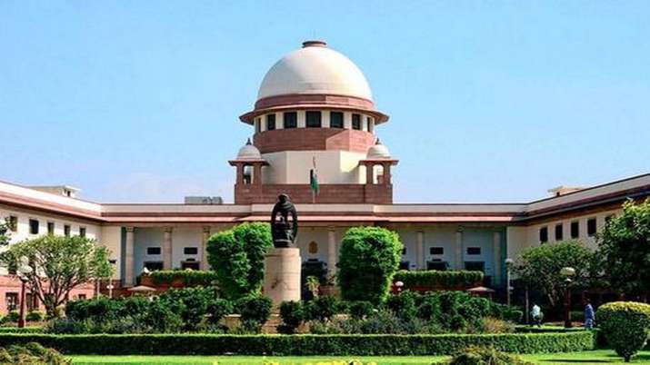 SC directs Centre and RBI to review loan moratorium scheme SC directs Centre and RBI to review loan moratorium scheme- India TV Paisa