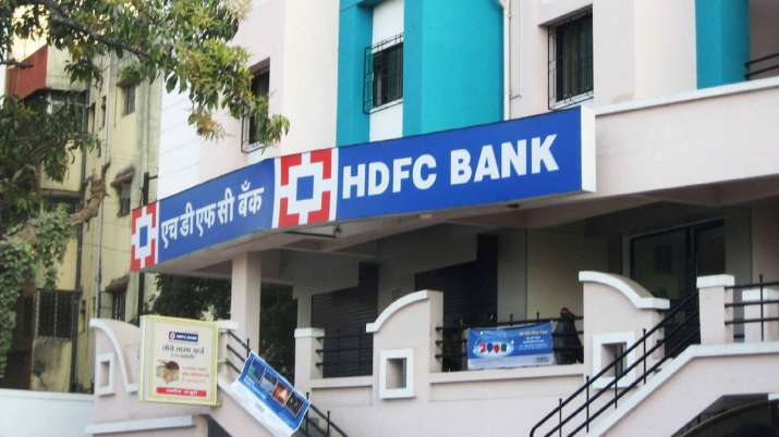HDFC Bank Q1 profit rises 20 pc to Rs 6,659 cr HDFC Bank Q1 profit rises 20 pc to Rs 6,659 cr- India TV Paisa