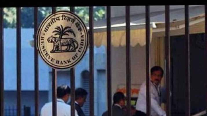 RBI may go in for further 25 bps rate cut, feel experts RBI may go in for further 25 bps rate cut, feel experts- India TV Paisa