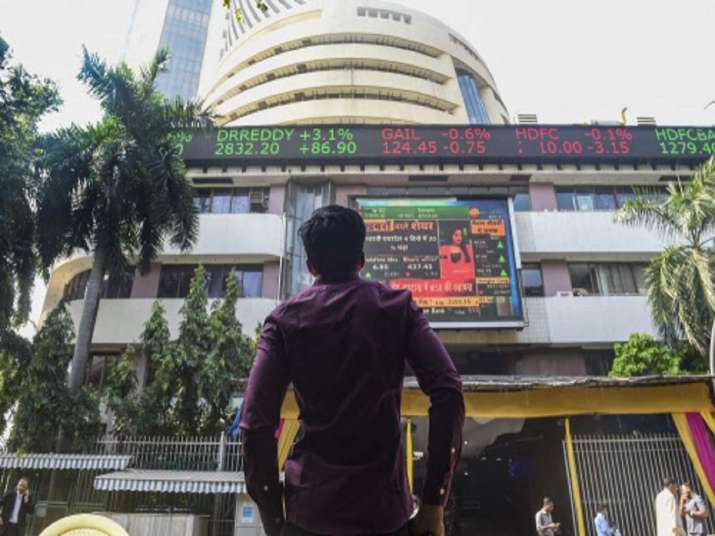 Sensex drops over 300 pts in early trade; financial stocks drag Sensex drops over 300 pts in early trade; financial stocks drag- India TV Paisa