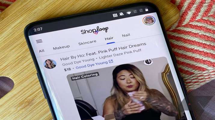 with Google Shoploop Experience Look And Feel of Real-Life Products Without Actually Visiting a Stor with Google Shoploop Experience Look And Feel of Real-Life Products Without Actually Visiting a Stor- India TV Paisa