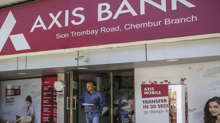 Axis Bank raises Rs 10,000 cr via allotment of equity shares to QIBs Axis Bank raises Rs 10,000 cr via allotment of equity shares to QIBs- India TV Paisa
