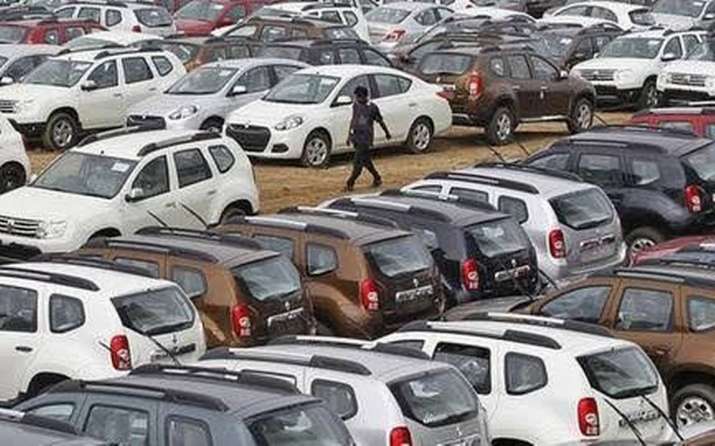 No BS4 vehicles to be registered till decision on their sale during lockdown,says SC No BS4 vehicles to be registered till decision on their sale during lockdown,says SC- India TV Paisa