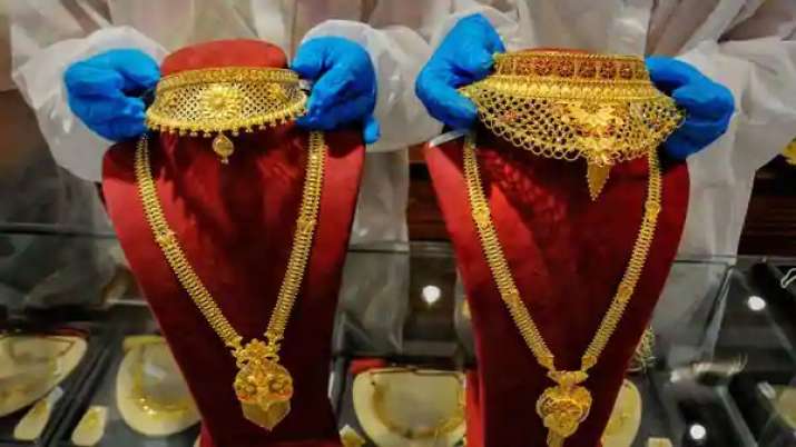 silver surges 60% till now, Gold prices today cross Rs 5,000 silver surges 60% till now, Gold prices today cross Rs 5,000- India TV Paisa