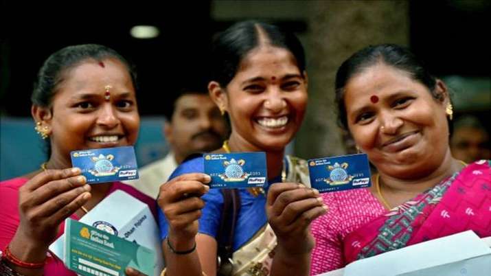 Bank accounts opened under Jan Dhan Yojana crosses 40-crore mark Bank accounts opened under Jan Dhan Yojana crosses 40-crore mark- India TV Paisa