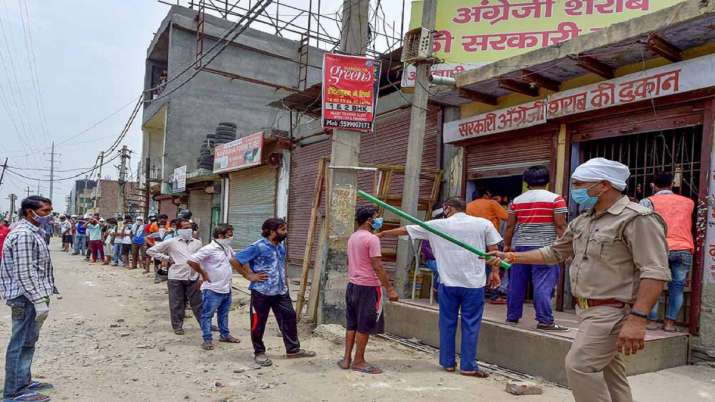 West Bengal may reduce tax on liquor amid declining sales West Bengal may reduce tax on liquor amid declining sales- India TV Paisa