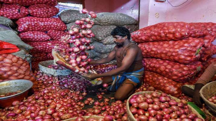 Nafed procures 95,000 tonnes of onion to create buffer stock Nafed procures 95,000 tonnes of onion to create buffer stock- India TV Paisa