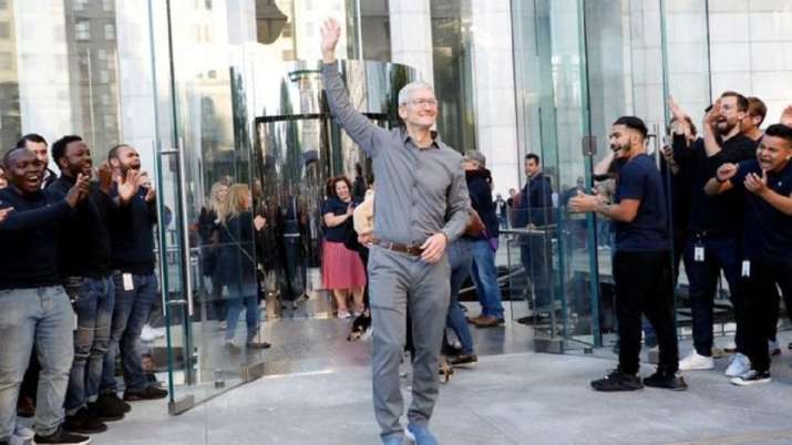 Apple boss Tim Cook joins the billionaires club Apple boss Tim Cook joins the billionaires club- India TV Paisa