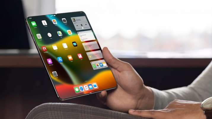 Apple Orders Samsung Foldable Mobile Phone Display Samples Apple Orders Samsung Foldable Mobile Phone Display Samples- India TV Paisa